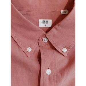 Uniqlo Oxford Button Down Crisp 100% Cotton Size M Pink/Light Brick. Excellent
